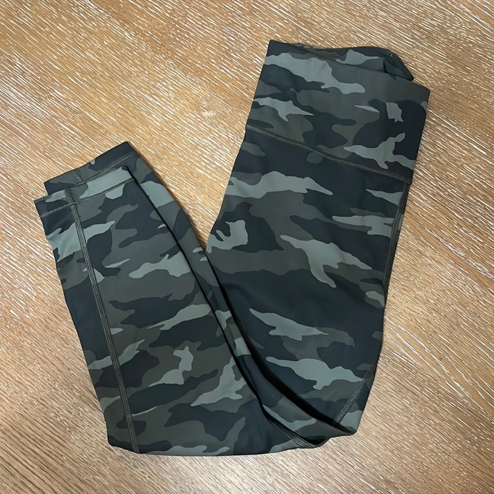 Athleta Camo workout pants